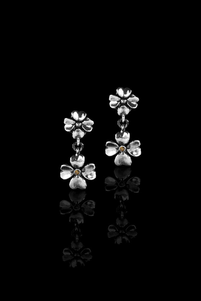 Tiny Clover Earrings